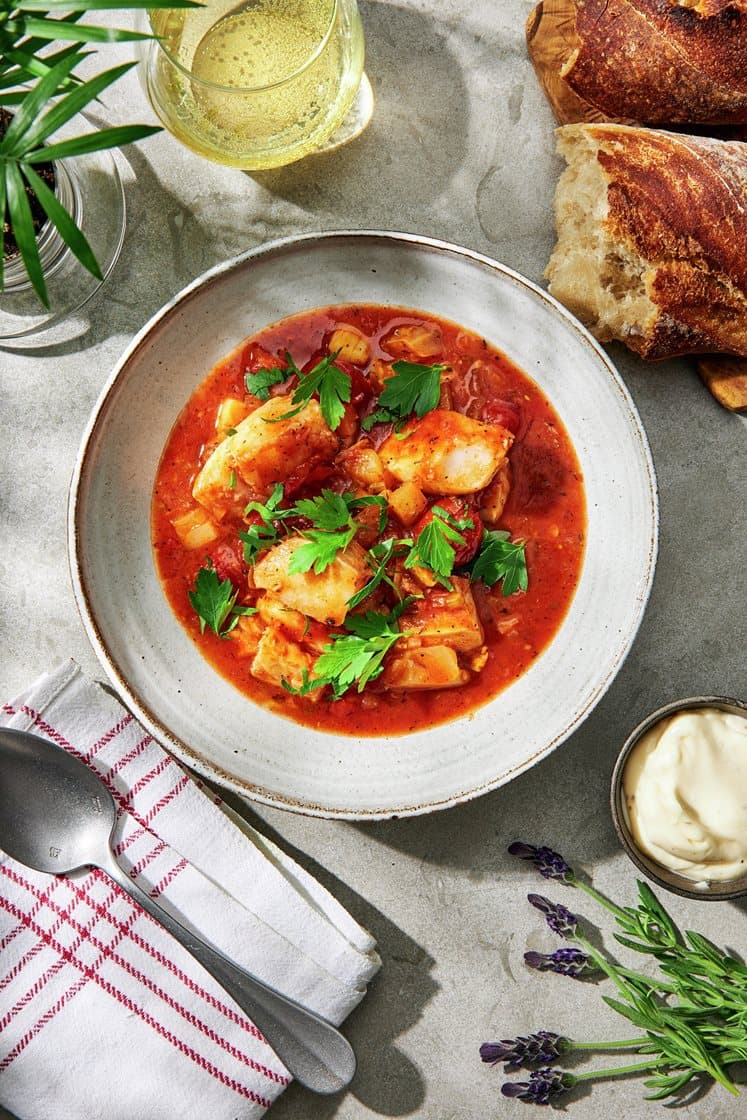 Fiskesuppe med appelsin, fennikel og aioli