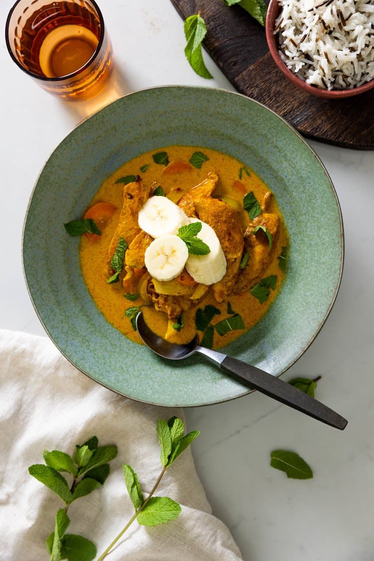 Kerala kylling med bananer og vildrisblanding