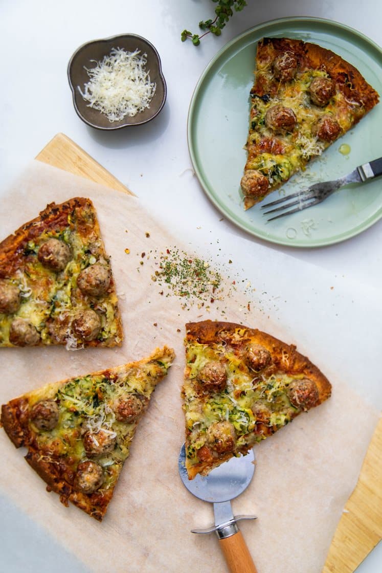 Meatball pizza med squash