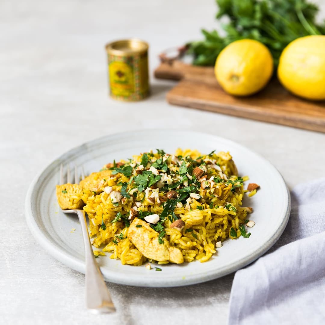Ris pilaf med kylling og ristede mandler Opskrift RetNemt