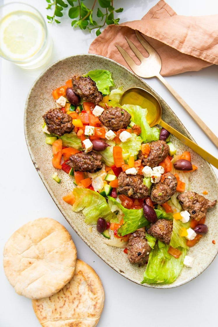 Græske kefethes med salat